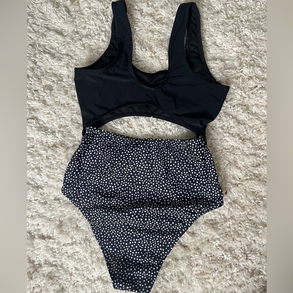 SOLD. One-piece swimsuit. Size small. - Picture 2 of 3